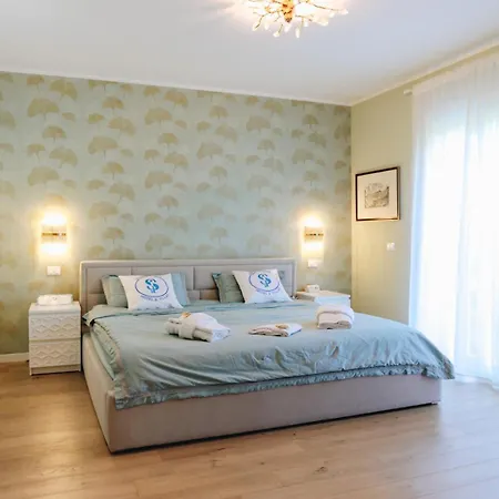 Dolce Peschiera Villa *